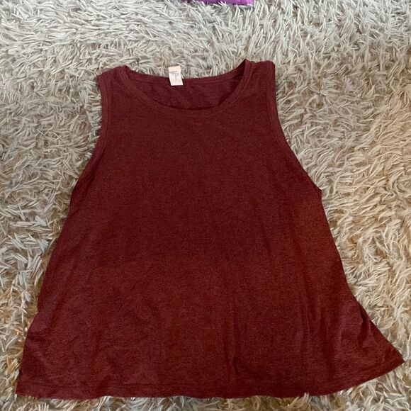 Yogalicious Exercise Tank Top - Picture 1 of 3